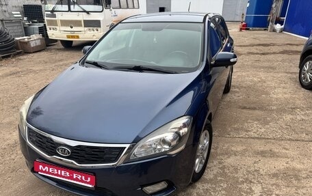 KIA cee'd I рестайлинг, 2011 год, 750 000 рублей, 2 фотография