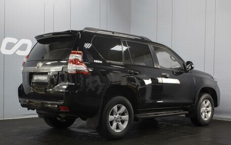 Toyota Land Cruiser Prado 150 рестайлинг 2, 2016 год, 3 230 000 рублей, 2 фотография