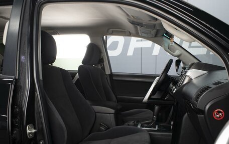 Toyota Land Cruiser Prado 150 рестайлинг 2, 2016 год, 3 230 000 рублей, 7 фотография