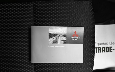 Mitsubishi Outlander III рестайлинг 3, 2019 год, 1 945 000 рублей, 22 фотография