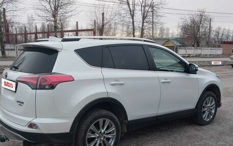 Toyota RAV4, 2019 год, 2 980 000 рублей, 4 фотография