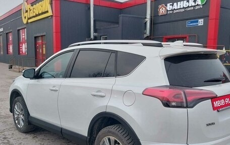 Toyota RAV4, 2019 год, 2 980 000 рублей, 6 фотография