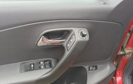 Volkswagen Polo VI (EU Market), 2012 год, 810 000 рублей, 7 фотография