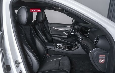 Mercedes-Benz E-Класс, 2016 год, 3 180 000 рублей, 8 фотография