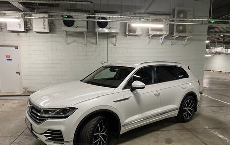Volkswagen Touareg III, 2019 год, 5 100 000 рублей, 2 фотография