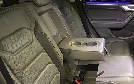 Volkswagen Touareg III, 2019 год, 5 100 000 рублей, 8 фотография