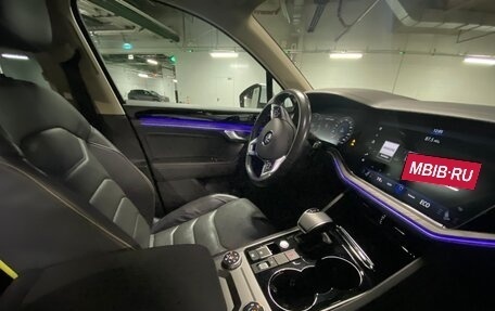 Volkswagen Touareg III, 2019 год, 5 100 000 рублей, 10 фотография