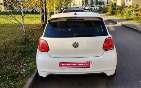 Volkswagen Polo VI (EU Market), 2011 год, 700 000 рублей, 3 фотография