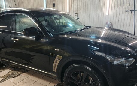 Infiniti QX70, 2015 год, 1 950 000 рублей, 3 фотография