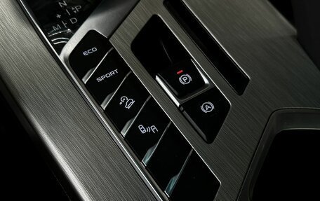 Geely Coolray I, 2023 год, 1 619 777 рублей, 28 фотография