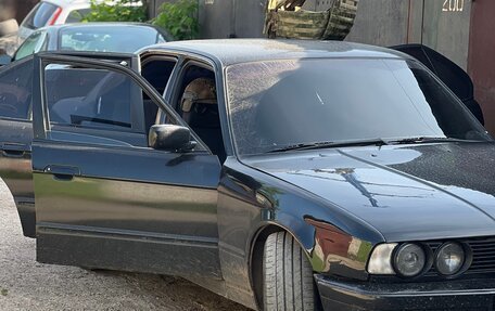 BMW 5 серия, 1992 год, 250 000 рублей, 24 фотография