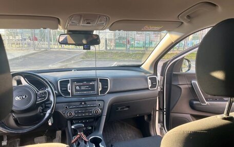 KIA Sportage IV рестайлинг, 2017 год, 1 800 000 рублей, 9 фотография