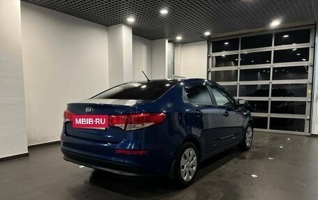 KIA Rio III рестайлинг, 2016 год, 950 000 рублей, 3 фотография