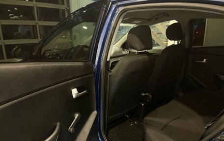 KIA Rio III рестайлинг, 2016 год, 950 000 рублей, 24 фотография