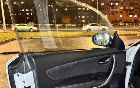 BMW 1 серия, 2011 год, 599 000 рублей, 6 фотография