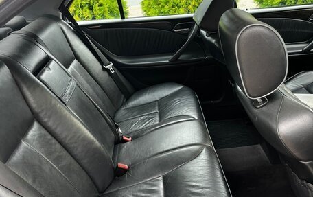 Mercedes-Benz E-Класс, 1999 год, 1 000 000 рублей, 7 фотография