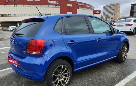 Volkswagen Polo VI (EU Market), 2011 год, 750 000 рублей, 2 фотография