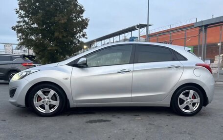 Hyundai i30 II рестайлинг, 2012 год, 1 100 000 рублей, 2 фотография