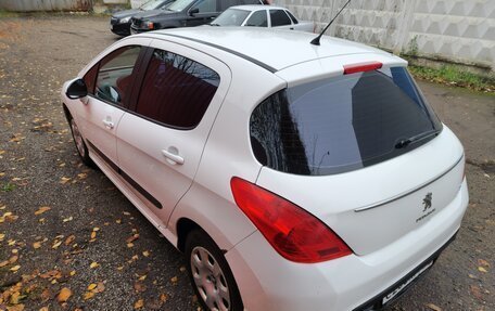Peugeot 308 II, 2011 год, 370 000 рублей, 2 фотография
