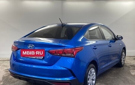 Hyundai Solaris II рестайлинг, 2021 год, 1 600 000 рублей, 4 фотография