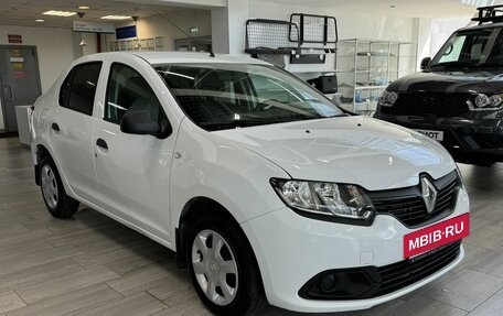 Renault Logan II, 2017 год, 578 000 рублей, 3 фотография