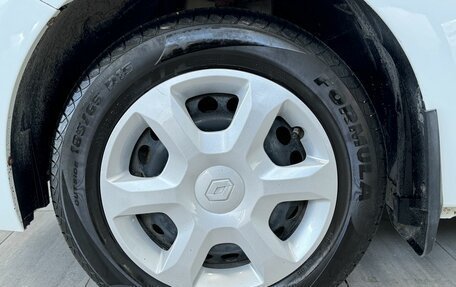 Renault Logan II, 2017 год, 578 000 рублей, 8 фотография