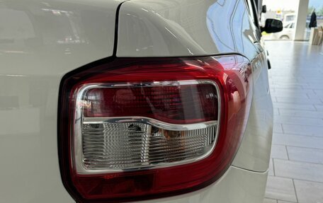 Renault Logan II, 2017 год, 578 000 рублей, 10 фотография