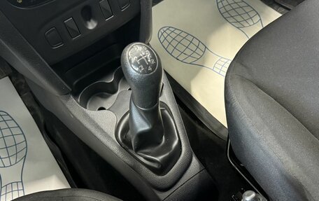 Renault Logan II, 2017 год, 578 000 рублей, 20 фотография