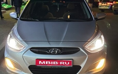 Hyundai Solaris II рестайлинг, 2014 год, 735 000 рублей, 1 фотография