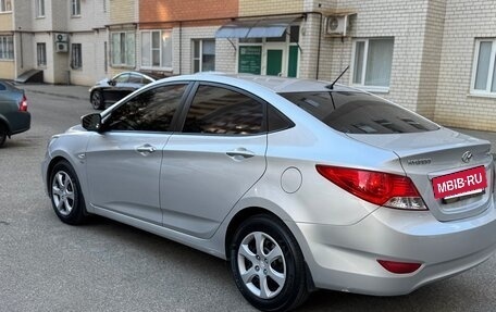 Hyundai Solaris II рестайлинг, 2014 год, 735 000 рублей, 9 фотография