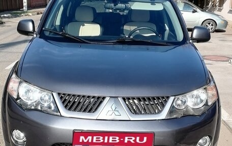 Mitsubishi Outlander III рестайлинг 3, 2008 год, 1 150 000 рублей, 1 фотография