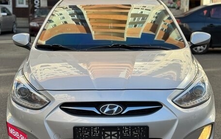 Hyundai Solaris II рестайлинг, 2014 год, 735 000 рублей, 18 фотография