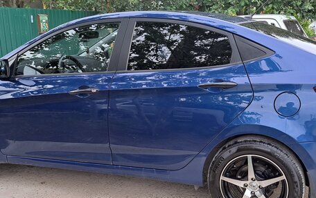 Hyundai Solaris II рестайлинг, 2014 год, 980 000 рублей, 21 фотография