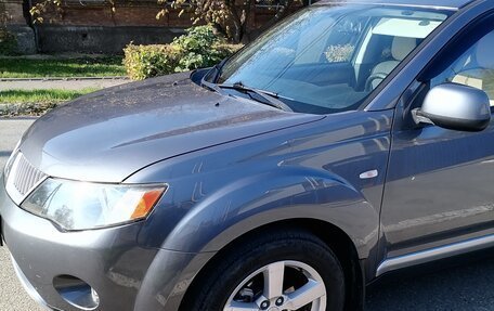 Mitsubishi Outlander III рестайлинг 3, 2008 год, 1 150 000 рублей, 2 фотография