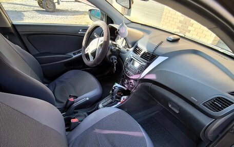 Hyundai Solaris II рестайлинг, 2015 год, 935 000 рублей, 9 фотография