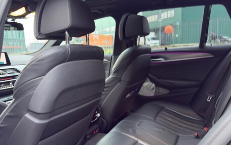 BMW 5 серия, 2019 год, 4 900 000 рублей, 14 фотография