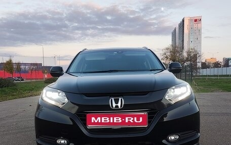 Honda Vezel, 2017 год, 1 850 000 рублей, 1 фотография