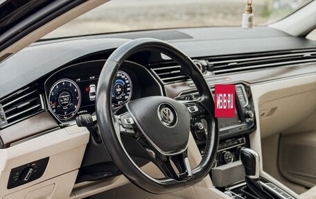 Volkswagen Passat B8 рестайлинг, 2016 год, 2 350 000 рублей, 15 фотография