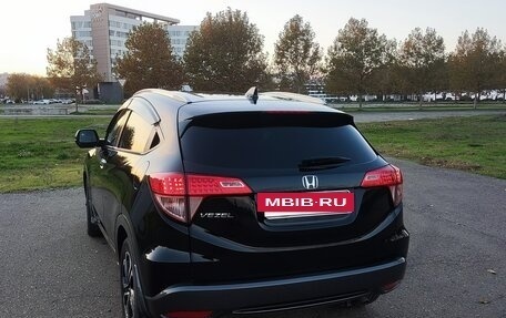 Honda Vezel, 2017 год, 1 850 000 рублей, 4 фотография