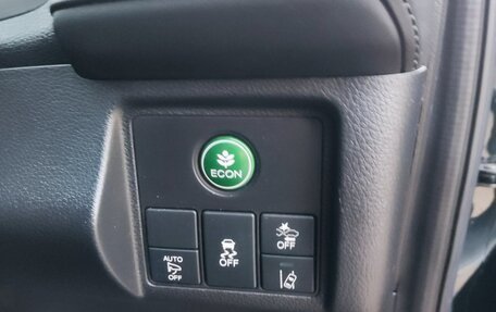 Honda Vezel, 2017 год, 1 850 000 рублей, 11 фотография