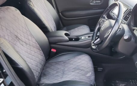 Honda Vezel, 2017 год, 1 850 000 рублей, 9 фотография