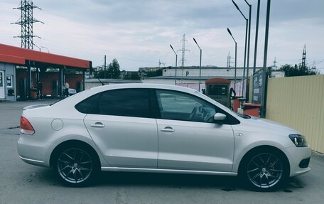 Volkswagen Polo VI (EU Market), 2012 год, 870 000 рублей, 13 фотография