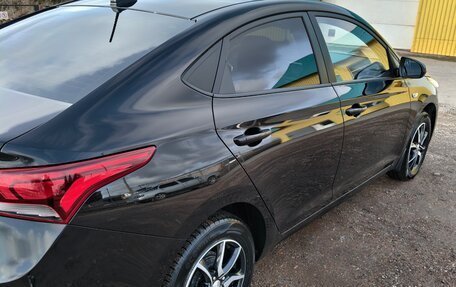 Hyundai Solaris II рестайлинг, 2017 год, 1 339 000 рублей, 3 фотография