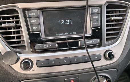 Hyundai Solaris II рестайлинг, 2017 год, 1 339 000 рублей, 8 фотография