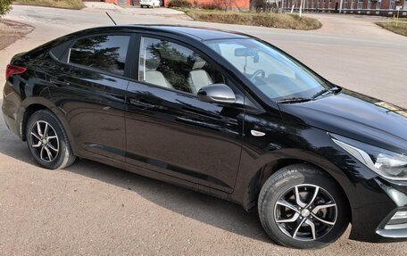 Hyundai Solaris II рестайлинг, 2017 год, 1 339 000 рублей, 12 фотография