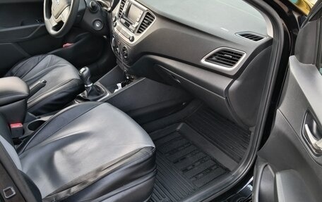 Hyundai Solaris II рестайлинг, 2017 год, 1 339 000 рублей, 5 фотография