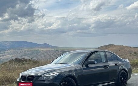 BMW 5 серия, 2009 год, 1 800 000 рублей, 3 фотография