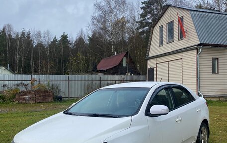 KIA Cerato III, 2010 год, 650 000 рублей, 3 фотография