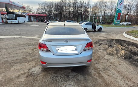Hyundai Solaris II рестайлинг, 2012 год, 690 000 рублей, 4 фотография