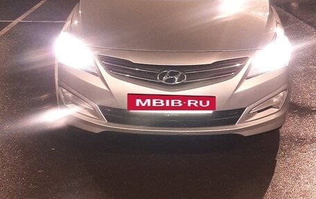 Hyundai Solaris II рестайлинг, 2016 год, 870 000 рублей, 2 фотография